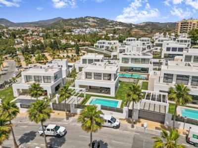 6 Bedrooms - Villa - Malaga - For Sale, 370 mt2, 6 habitaciones