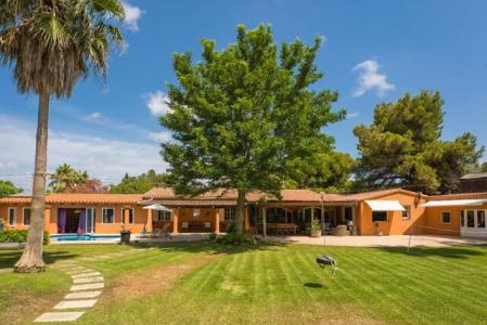 Country House With Swimming Pool In Llucmacanes, 5 habitaciones