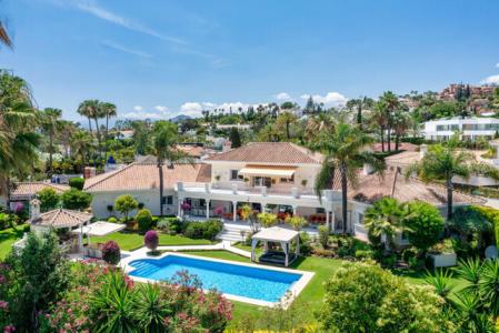 Nueva Andalucia, 6 Bed Detached, 890 mt2, 6 habitaciones