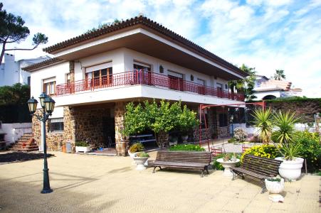 7 room house  for sale in Costa Brava, Spain for 0  - listing #129995, 370 mt2, 7 habitaciones