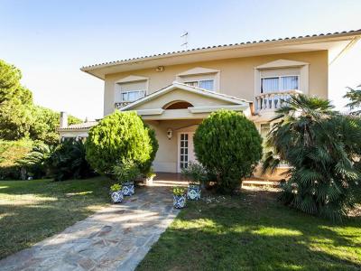 8 room house  for sale in Costa del Maresme, Spain for 0  - listing #130031, 812 mt2, 8 habitaciones