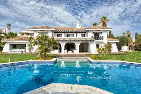 8 room house  for sale in Costa-del-Sol, Spain for 0  - listing #488722, 801 mt2, 8 habitaciones