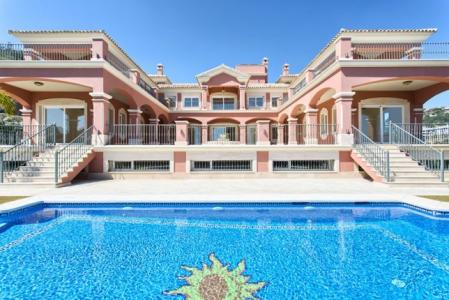 9 room house  for sale in Costa-del-Sol, Spain for 0  - listing #488765, 1524 mt2, 11 habitaciones