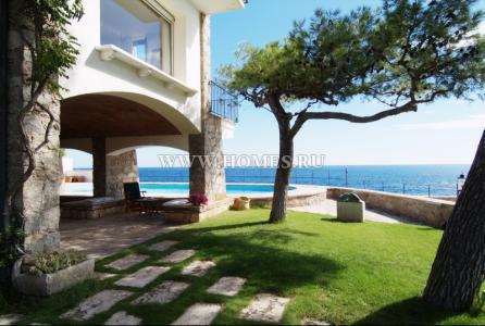 9 room house  for sale in Costa Brava, Spain for 0  - listing #521871, 731 mt2, 9 habitaciones