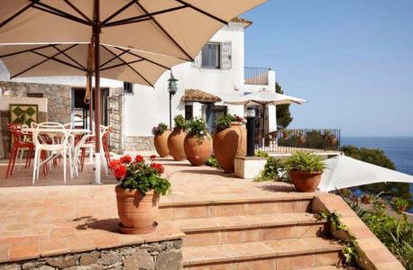 7 room house  for sale in Costa Brava, Spain for 0  - listing #757399, 443 mt2, 7 habitaciones