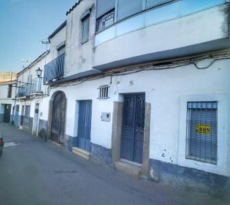 Oportunidad de venta de casa grande en Alcuescar, 280 mt2, 7 habitaciones