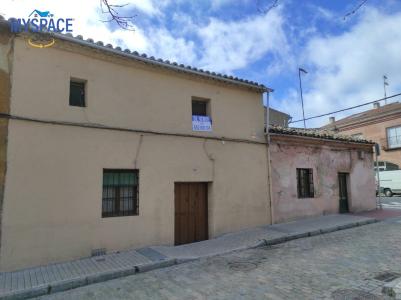 Casa para reformar en Las Vacas, Ávila Capital., 435 mt2, 6 habitaciones