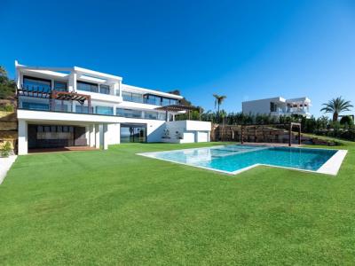 Modern Villa With Sea Views And Luxury Amenities For Sale In Marbella Club Golf Resort, Benahavis, 1174 mt2, 5 habitaciones