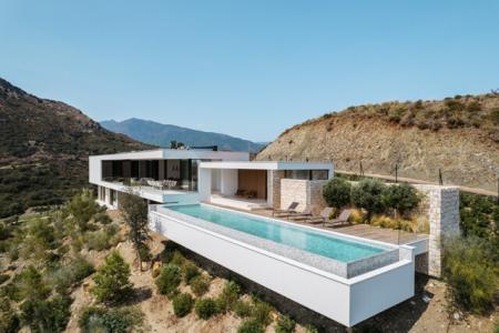 Panoramic View Villa With Top-of-the-line Features For Sale In Marbella Club Golf Resort, Benahavis, 352 mt2, 4 habitaciones