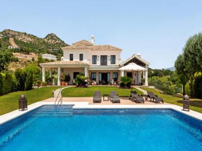 Fabulous 5 Bed Luxury Villa With Sea Views For Sale In The Marbella Club Golf Resort, Benahavis, 853 mt2, 5 habitaciones