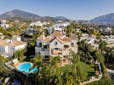 Luxury 5 Bedroom Villa With Uninterrupted Views For Sale In La Alqueria, Benahavis, 530 mt2, 5 habitaciones