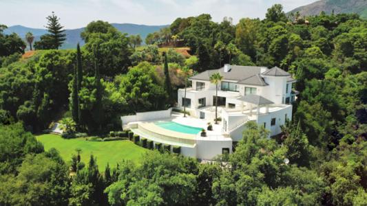Unique Villa Designed With Exclusivity In Mind And Astounding Views, For Sale In La Zagaleta, Benaha, 1080 mt2, 5 habitaciones