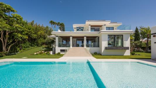 Exceptional Luxury Villa In The Heart Of Golfing Paradise For Sale In Los Flamingos, Benahavis, 842 mt2, 4 habitaciones