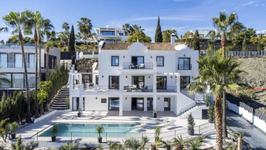 Introducing A Spectacular 5-bed Luxury Villa With Sea Views In Los Flamingos, Benahavis, 537 mt2, 5 habitaciones