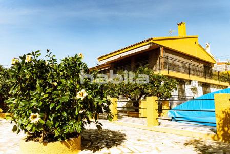4 room house  for sale in Benidorm, Spain for 0  - listing #732360, 208 mt2, 6 habitaciones