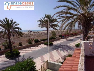 CASA PRIMERA LINEA DE PLAYA CANET DE BERENGUER CON EXCELENTES VISTAS, 175 mt2, 4 habitaciones