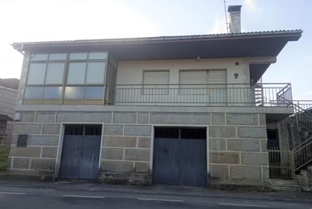 Casa en Cartelle, Ourense, 141 mt2, 4 habitaciones