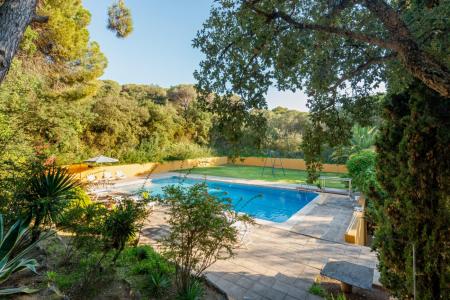 Espectacular casa con 4 Hectáreas de terreno y gran piscina en S'Agaró, 446 mt2, 5 habitaciones