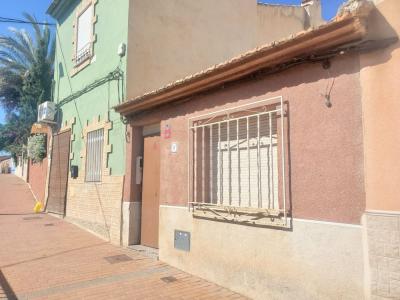 SE VENDE CASA PARA REFORMAR EN CEUTI, 85 mt2, 2 habitaciones