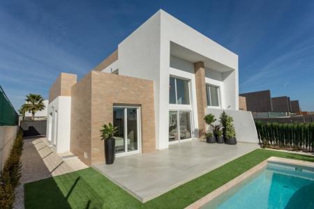 Casa-Chalet en Venta en Algorfa Alicante, 216 mt2, 3 habitaciones