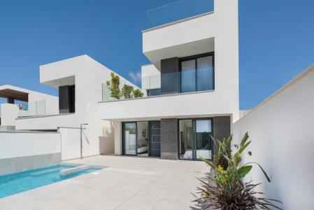 Casa-Chalet en Venta en Benijofar Alicante, 137 mt2, 3 habitaciones