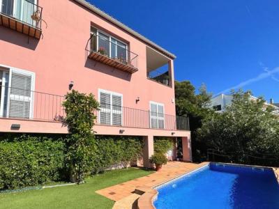 Espectacular casa con piscina y vistas al mar, en Santa Cristina / Cala Sant Francesc., 183 mt2, 3 habitaciones