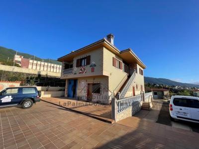 Casa-Chalet en Venta en Breña Alta Santa Cruz de Tenerife , 402 mt2, 4 habitaciones