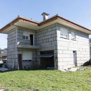 Casa-Chalet en Venta en Budiño Pontevedra Ref: DA0101623, 236 mt2, 5 habitaciones