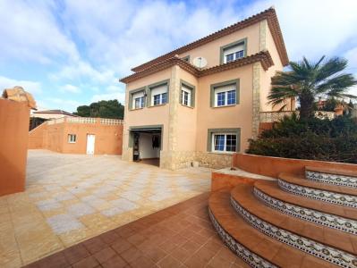 Casa-Chalet en Venta en Calpe Alicante, 345 mt2, 5 habitaciones