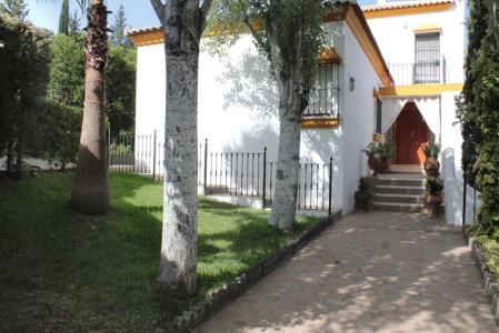 Villa en Cazalla de la Sierra precio negociable, 374 mt2, 6 habitaciones