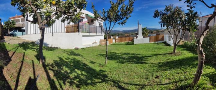 Casa-Chalet en Venta en Estepona Málaga , 140 mt2, 2 habitaciones