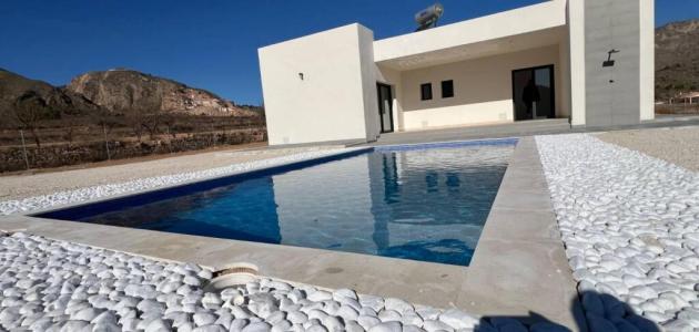 Casa-Chalet en Venta en Hondon De Las Nieves Alicante, 153 mt2, 3 habitaciones