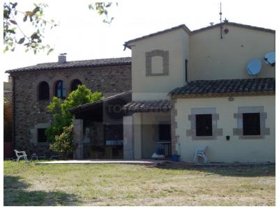 Casa-Chalet en Venta en Llambilles Girona, 425 mt2, 7 habitaciones