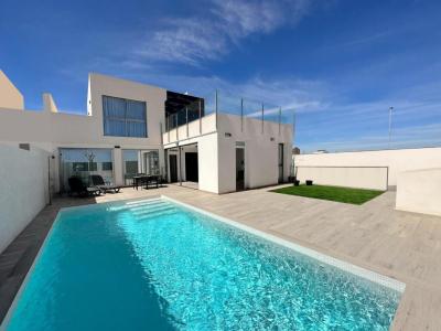 Casa-Chalet en Venta en Mar De Cristal Murcia, 360 mt2, 3 habitaciones