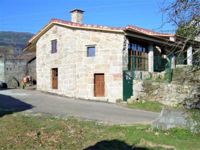 Casa-Chalet en Venta en Padróns Pontevedra Ref: SA0800823, 280 mt2, 3 habitaciones