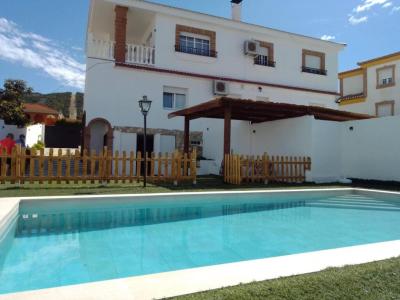 Casa-Chalet en Venta en Padul Granada Ref: ca302, 262 mt2, 6 habitaciones