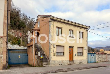 Casa en venta de 210 m² Calle Higinio Carrocera, 33939 Langreo (Asturias), 210 mt2, 4 habitaciones