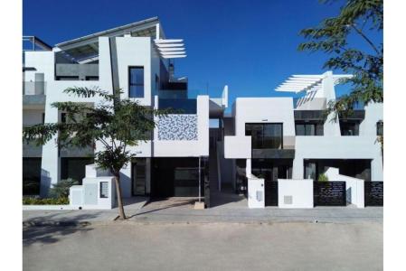Casa-Chalet en Venta en Pilar De La Horadada Alicante, 26 mt2, 2 habitaciones