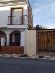 Casa-Chalet en Venta en Pinos Del Valle Granada Ref: ca816, 240 mt2, 4 habitaciones