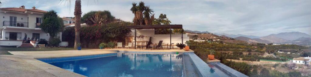 Casa-Chalet en Venta en Salobreña Granada Ref: CA017, 280 mt2, 5 habitaciones