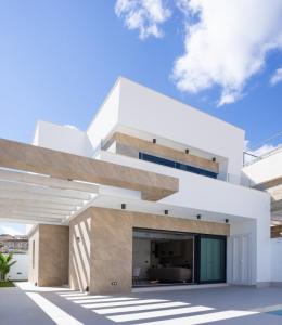 Casa-Chalet en Venta en San Miguel De Salinas Alicante, 180 mt2, 3 habitaciones