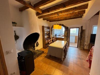 ¡Increíble oportunidad de adquirir una encantadora casa de pueblo en Sant Feliu Sasserra!, 232 mt2, 2 habitaciones