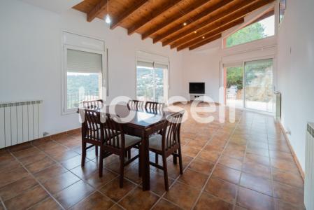 Casa en venta de 269 m² Calle Pau 28, bajo, 08105 Sant Fost de Campsentelles (Barcelona), 269 mt2, 4 habitaciones