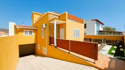 Casa-Chalet en Venta en Tarajalejo Las Palmas, 361 mt2, 4 habitaciones
