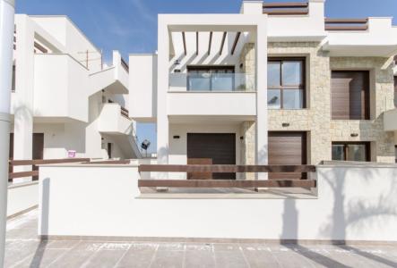 Casa-Chalet en Venta en Torrevieja Alicante, 2 habitaciones