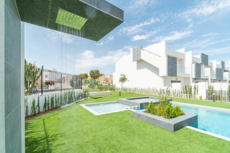 Casa-Chalet en Venta en Torrevieja Alicante, 40 mt2, 3 habitaciones