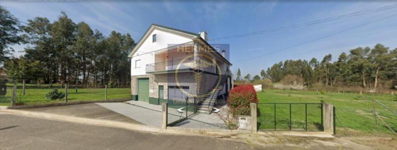 Se vende casa en Vila Nova de Cerveira ubicacion ideal, 300 mt2, 4 habitaciones
