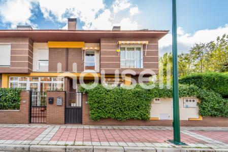 Chalet en venta de 276 m² Calle Páramo de Vivar, 47008 Valladolid, 276 mt2, 5 habitaciones