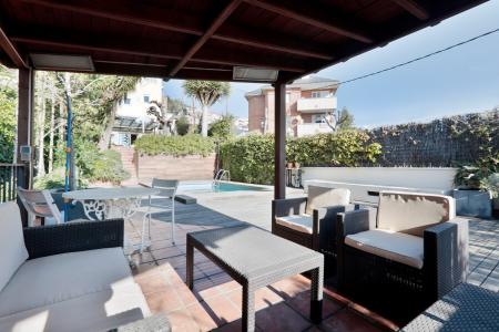 Preciosa casa unifamiliar con piscina cerca de Barcelona a escasos minutos  de Sant Gervasio, 321 mt2, 5 habitaciones