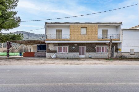 ¡¡LLEGA TU OPORTUNIDAD DE VIVIR EN EL CAMPO EN UNA CASA CON TERRENO!!, 309 mt2, 4 habitaciones